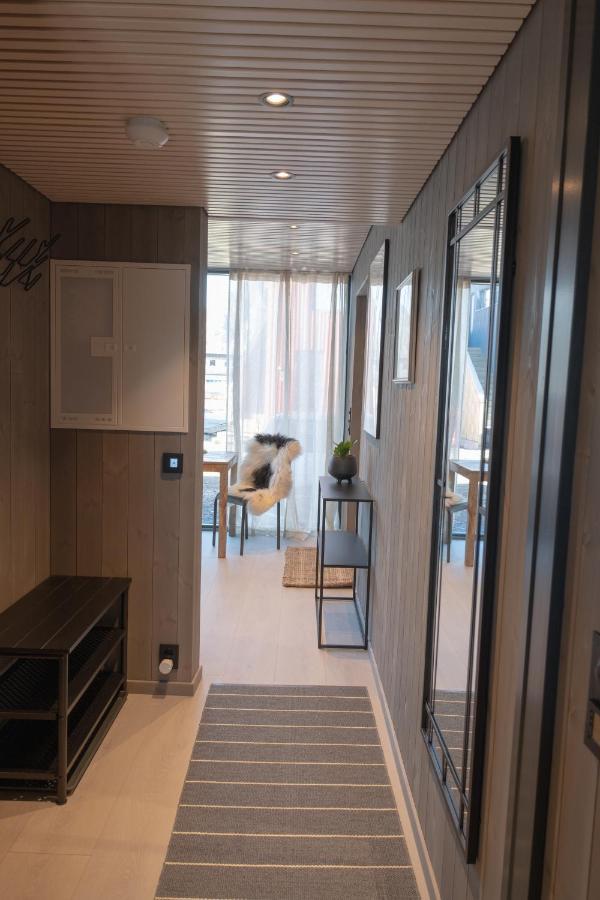Modern Apartment In Henningsvaer Exterior photo