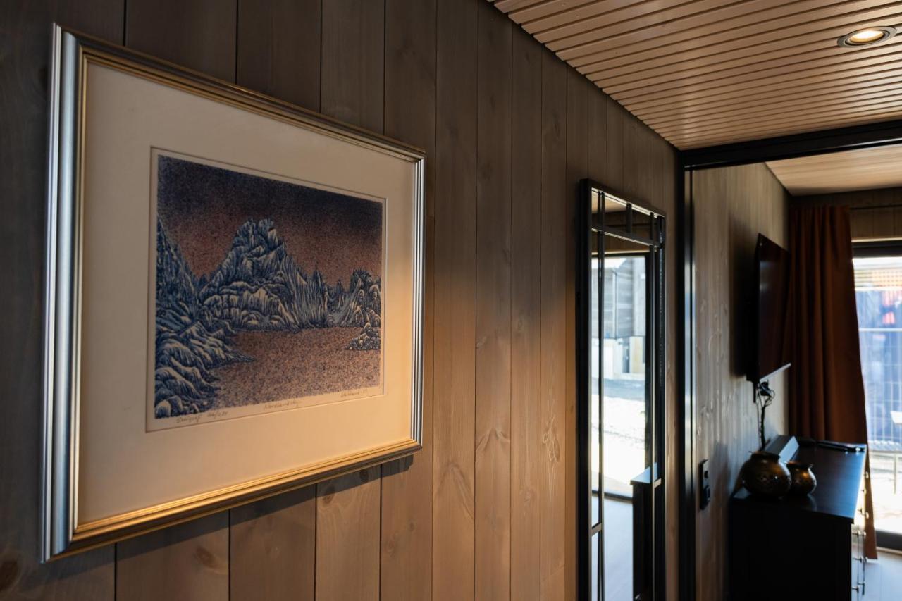 Modern Apartment In Henningsvaer Exterior photo